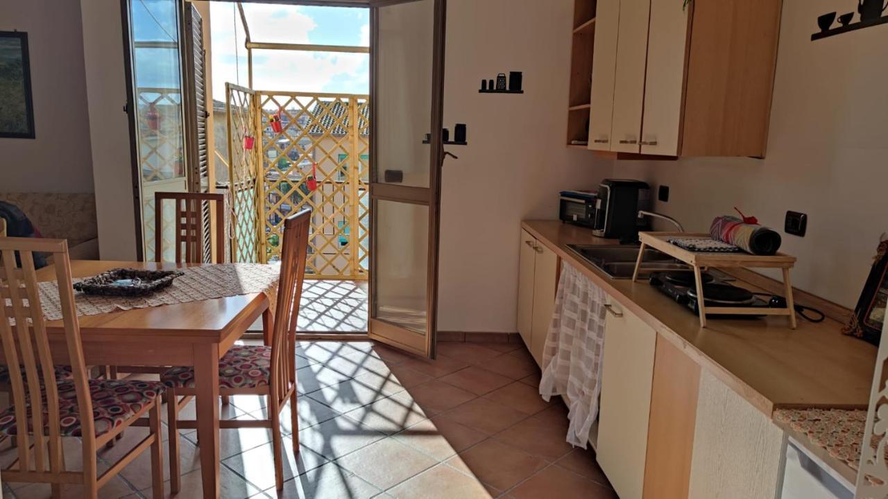 La Casa Nel Villaggio Ачилия Экстерьер фото