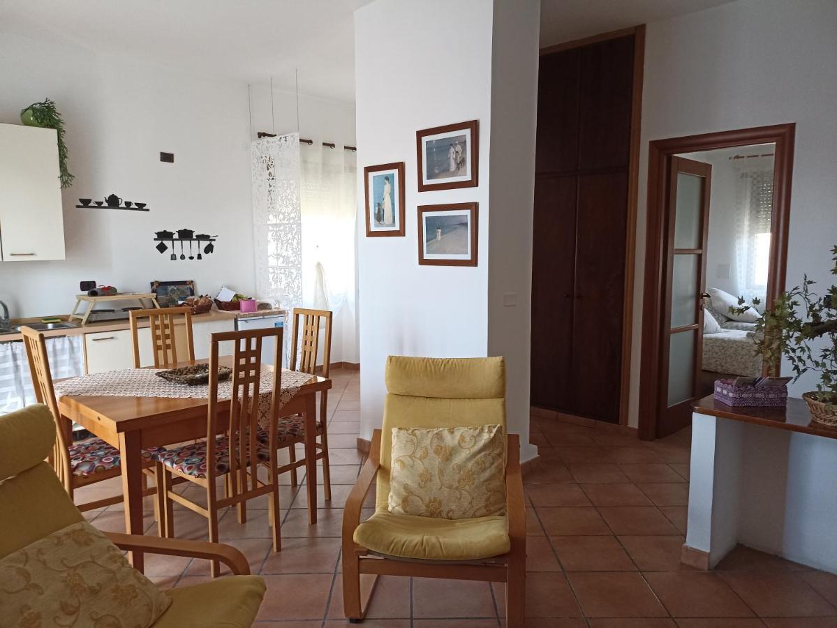 La Casa Nel Villaggio Ачилия Экстерьер фото